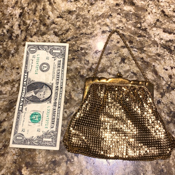 Whiting & Davis vintage gold coin purse/evening bag with chain handle. - Picture 6 of 6